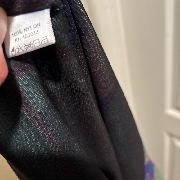 Petit Pois by Viviana G Mesh long sleeve top with bold graphic print - Picture 9 of 9